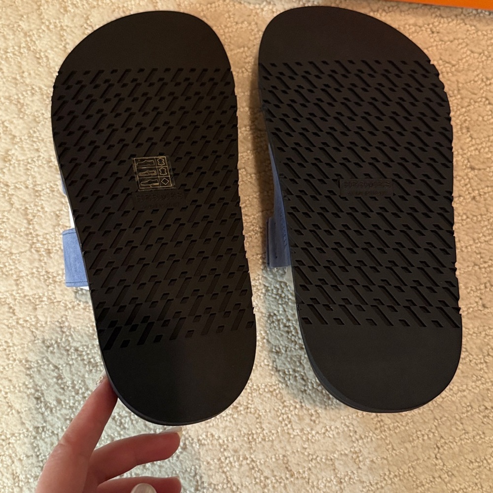 Hermès Chypre Blue Slide Sandals - Picture 2 of 5